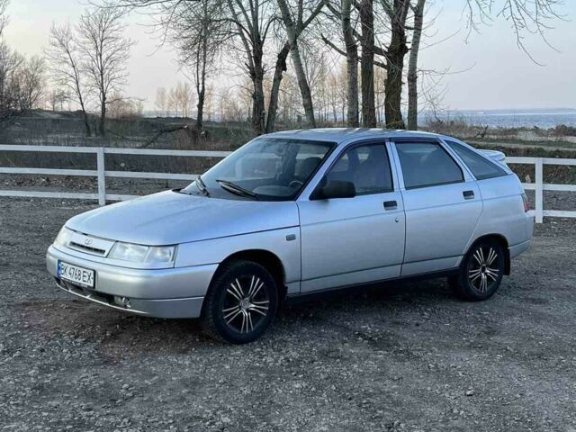 Серый ВАЗ 2112, объемом двигателя 1.6 л и пробегом 325 тыс. км за 1400 $, фото 2 на Automoto.ua
