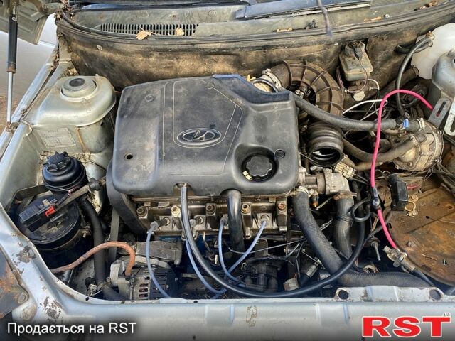 Серый ВАЗ 2112, объемом двигателя 16 л и пробегом 121 тыс. км за 700 $, фото 5 на Automoto.ua