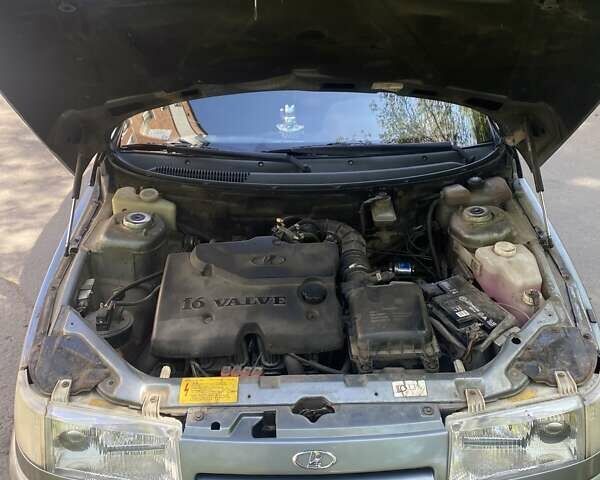 Серый ВАЗ 2112, объемом двигателя 1.6 л и пробегом 192 тыс. км за 1600 $, фото 3 на Automoto.ua