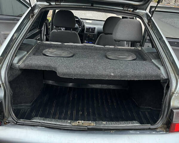 Серый ВАЗ 2112, объемом двигателя 1.6 л и пробегом 130 тыс. км за 3000 $, фото 16 на Automoto.ua