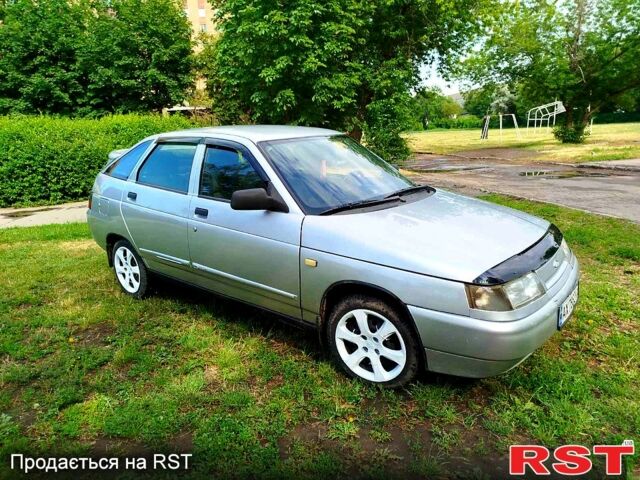 Серый ВАЗ 2112, объемом двигателя 1.6 л и пробегом 200 тыс. км за 1850 $, фото 2 на Automoto.ua
