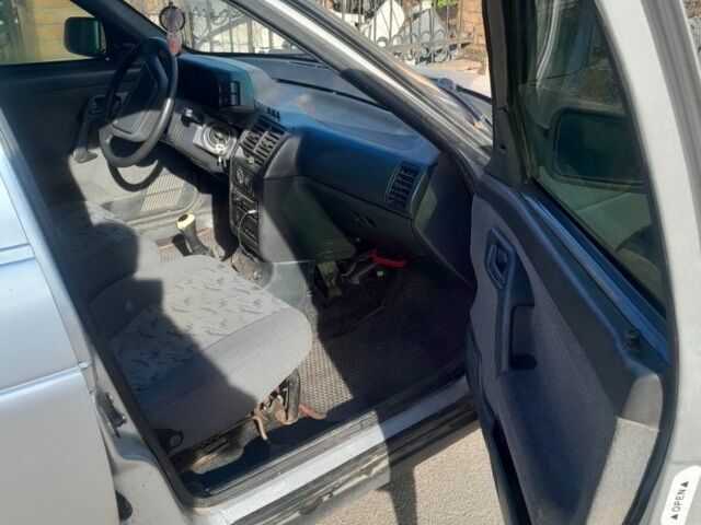 ВАЗ 2112 2006 в Казатине на Automoto.ua Серый ВАЗ 2112, объемом двигателя 1.6 л и пробегом 237 тыс. км за 999 $, фото 7 на Automoto.ua