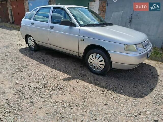 Сірий ВАЗ 2112, об'ємом двигуна 1.6 л та пробігом 185 тис. км за 1999 $, фото 9 на Automoto.ua