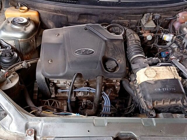 Сірий ВАЗ 2112, об'ємом двигуна 1.6 л та пробігом 237 тис. км за 1900 $, фото 5 на Automoto.ua