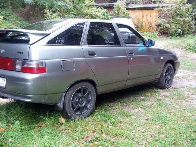 Серый ВАЗ 2112, объемом двигателя 1.6 л и пробегом 140 тыс. км за 2000 $, фото 4 на Automoto.ua