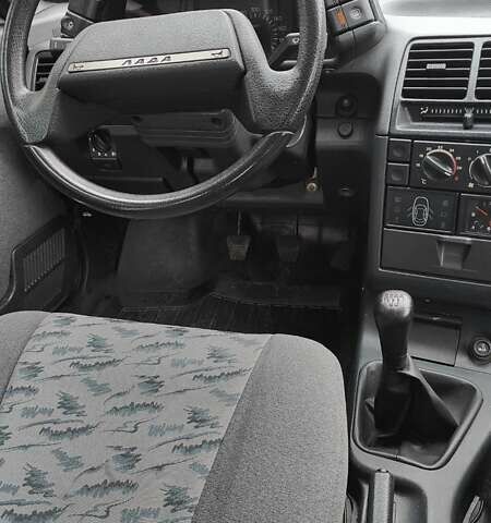 Серый ВАЗ 2112, объемом двигателя 1.6 л и пробегом 80 тыс. км за 2800 $, фото 18 на Automoto.ua