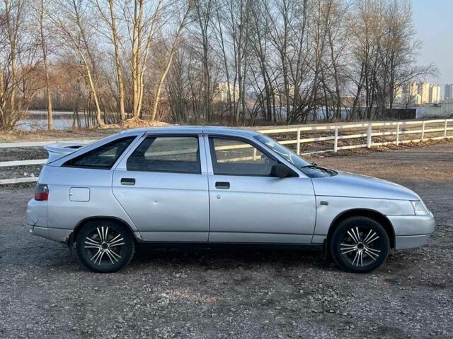 Серый ВАЗ 2112, объемом двигателя 1.6 л и пробегом 325 тыс. км за 1400 $, фото 1 на Automoto.ua