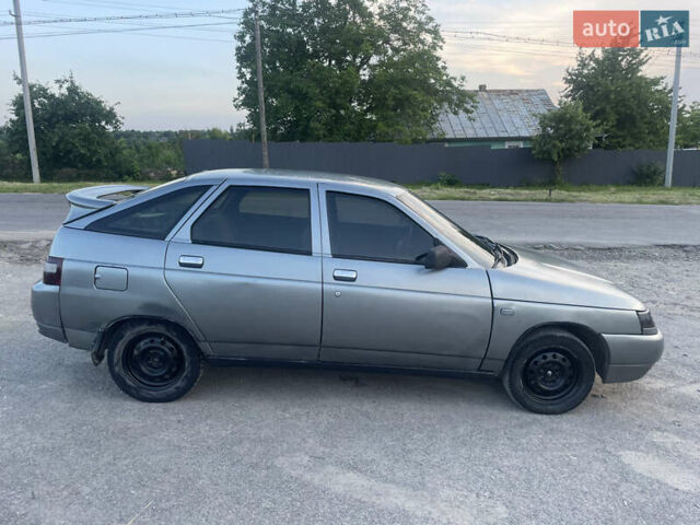 Серый ВАЗ 2112, объемом двигателя 1.6 л и пробегом 340 тыс. км за 1500 $, фото 5 на Automoto.ua
