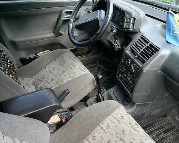Сірий ВАЗ 2112, об'ємом двигуна 1.6 л та пробігом 174 тис. км за 1300 $, фото 4 на Automoto.ua