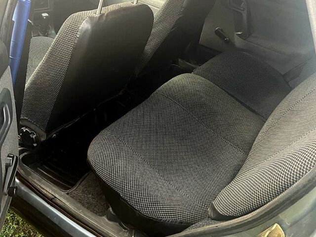 Серый ВАЗ 2112, объемом двигателя 1.6 л и пробегом 240 тыс. км за 2300 $, фото 4 на Automoto.ua