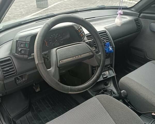 Сірий ВАЗ 2112, об'ємом двигуна 1.6 л та пробігом 106 тис. км за 2550 $, фото 6 на Automoto.ua