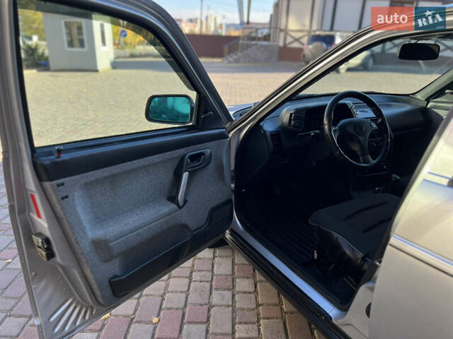 Серый ВАЗ 2112, объемом двигателя 1.6 л и пробегом 76 тыс. км за 2900 $, фото 26 на Automoto.ua