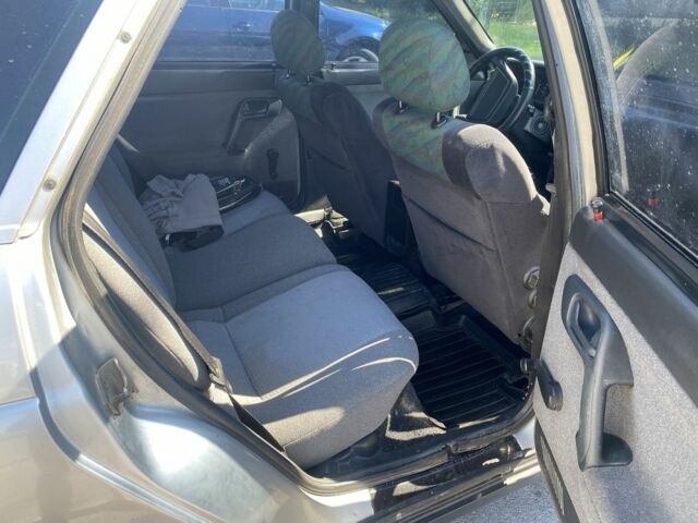 Сірий ВАЗ 2112, об'ємом двигуна 1.6 л та пробігом 230 тис. км за 1750 $, фото 7 на Automoto.ua