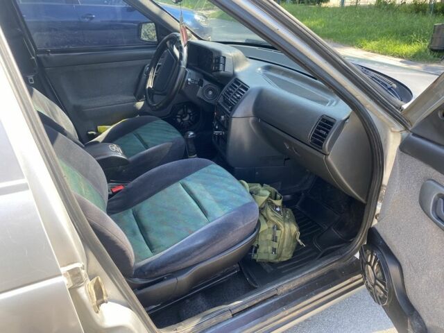 Сірий ВАЗ 2112, об'ємом двигуна 1.6 л та пробігом 230 тис. км за 1750 $, фото 6 на Automoto.ua