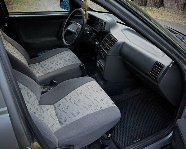 Сірий ВАЗ 2112, об'ємом двигуна 1.6 л та пробігом 145 тис. км за 2399 $, фото 7 на Automoto.ua