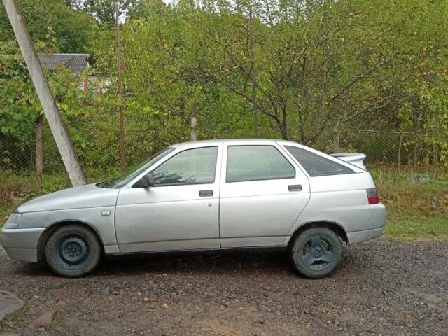 Серый ВАЗ 2112, объемом двигателя 1.5 л и пробегом 176 тыс. км за 650 $, фото 1 на Automoto.ua