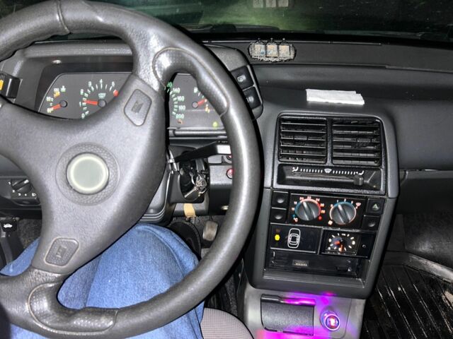 Серый ВАЗ 2112, объемом двигателя 2 л и пробегом 326 тыс. км за 1399 $, фото 4 на Automoto.ua