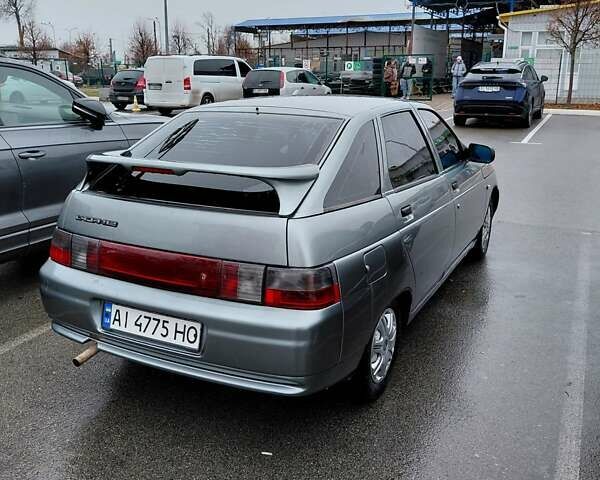 Серый ВАЗ 2112, объемом двигателя 1.6 л и пробегом 185 тыс. км за 1750 $, фото 2 на Automoto.ua