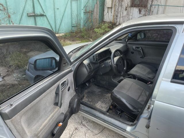 Серый ВАЗ 2112, объемом двигателя 1.6 л и пробегом 150 тыс. км за 700 $, фото 3 на Automoto.ua