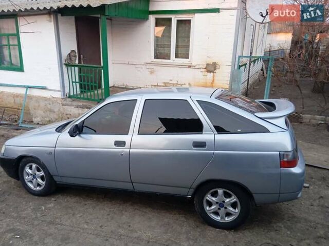 Серый ВАЗ 2112, объемом двигателя 1.6 л и пробегом 250 тыс. км за 1700 $, фото 3 на Automoto.ua