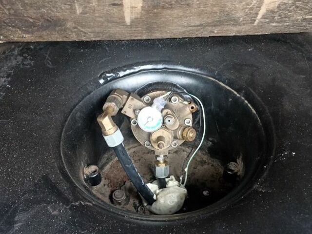 Серый ВАЗ 2112, объемом двигателя 1.6 л и пробегом 1000 тыс. км за 977 $, фото 10 на Automoto.ua