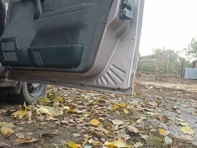 Серый ВАЗ 2112, объемом двигателя 1.6 л и пробегом 1000 тыс. км за 977 $, фото 7 на Automoto.ua