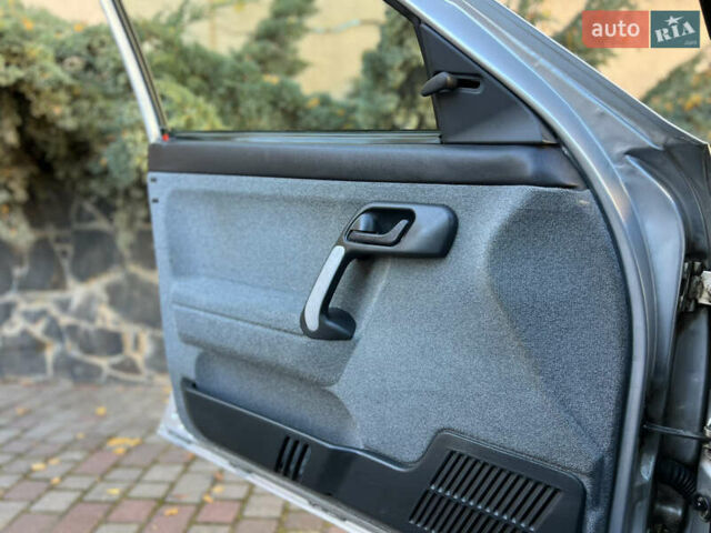 Серый ВАЗ 2112, объемом двигателя 1.6 л и пробегом 76 тыс. км за 2900 $, фото 46 на Automoto.ua