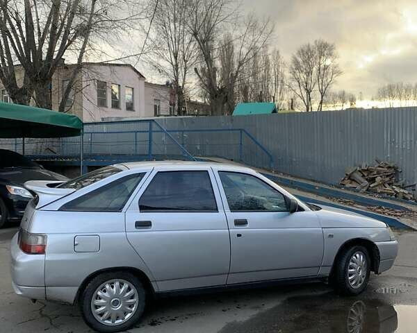 Серый ВАЗ 2112, объемом двигателя 1.6 л и пробегом 214 тыс. км за 1800 $, фото 2 на Automoto.ua