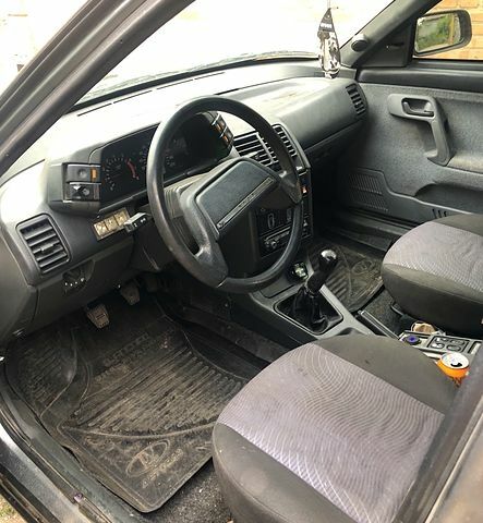 Сірий ВАЗ 2112, об'ємом двигуна 1.6 л та пробігом 300 тис. км за 2300 $, фото 5 на Automoto.ua