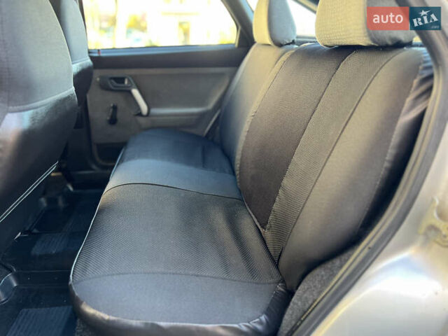 Серый ВАЗ 2112, объемом двигателя 1.6 л и пробегом 76 тыс. км за 2900 $, фото 41 на Automoto.ua