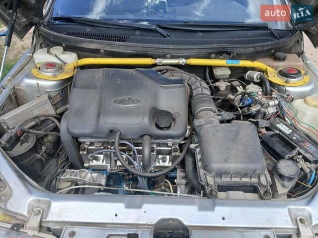 Серый ВАЗ 2112, объемом двигателя 1.6 л и пробегом 210 тыс. км за 2000 $, фото 5 на Automoto.ua