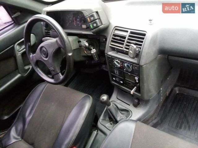 Серый ВАЗ 2112, объемом двигателя 1.6 л и пробегом 210 тыс. км за 1100 $, фото 4 на Automoto.ua