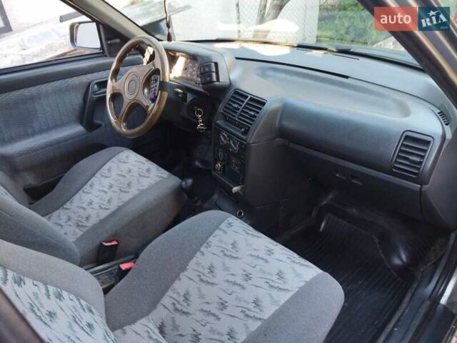ВАЗ 2112 2007 в Могилев-Подольском на Automoto.ua Серый ВАЗ 2112, объемом двигателя 1.6 л и пробегом 200 тыс. км за 2000 $, фото 7 на Automoto.ua