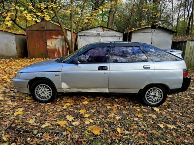 Серый ВАЗ 2112, объемом двигателя 1.6 л и пробегом 250 тыс. км за 950 $, фото 19 на Automoto.ua