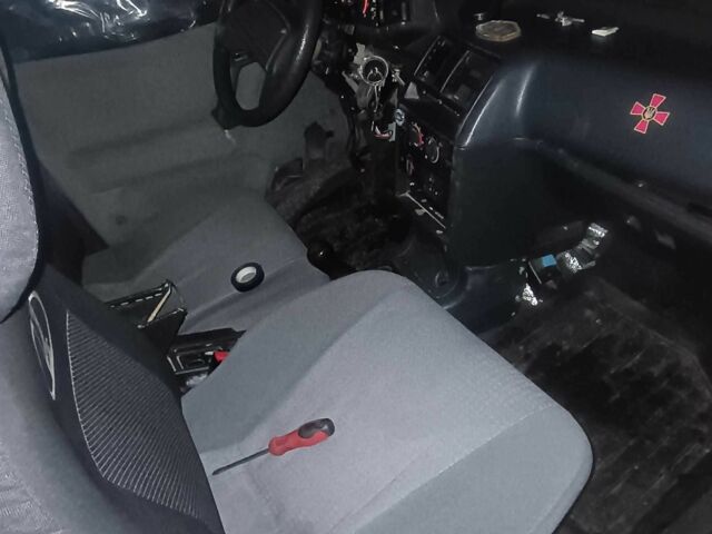 Сірий ВАЗ 2112, об'ємом двигуна 1.6 л та пробігом 180 тис. км за 800 $, фото 8 на Automoto.ua