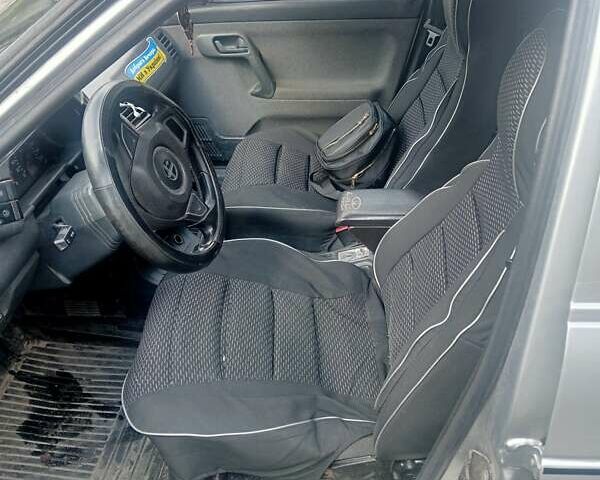 Серый ВАЗ 2112, объемом двигателя 1.6 л и пробегом 200 тыс. км за 1900 $, фото 4 на Automoto.ua