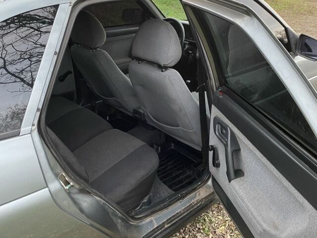 Серый ВАЗ 2112, объемом двигателя 1.6 л и пробегом 230 тыс. км за 1850 $, фото 6 на Automoto.ua