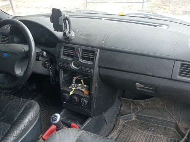 Серый ВАЗ 2112, объемом двигателя 1.6 л и пробегом 1000 тыс. км за 977 $, фото 6 на Automoto.ua