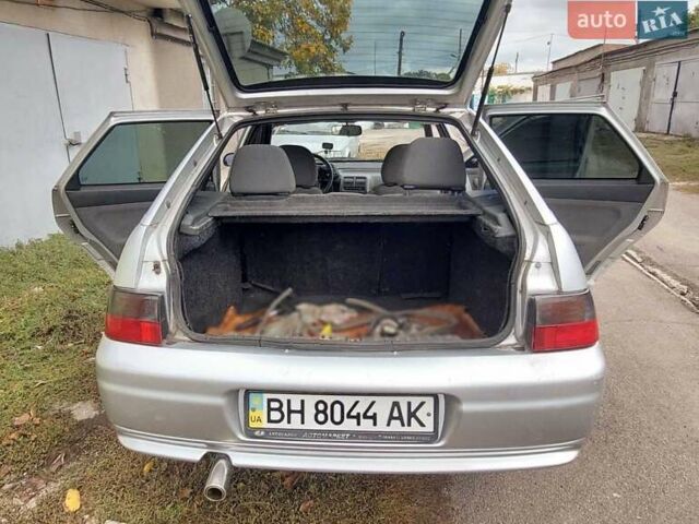 ВАЗ 2112 2007 у Измаиле на Automoto.ua Сірий ВАЗ 2112, об'ємом двигуна 1.6 л та пробігом 110 тис. км за 3500 $, фото 2 на Automoto.ua