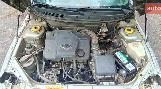 Серый ВАЗ 2112, объемом двигателя 1.6 л и пробегом 221 тыс. км за 2200 $, фото 5 на Automoto.ua