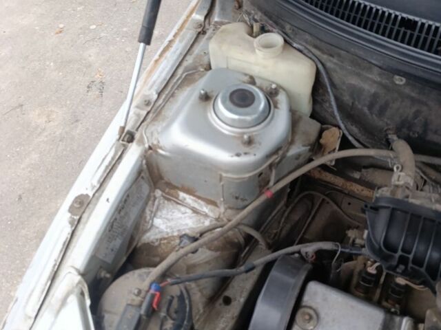 Серый ВАЗ 2112, объемом двигателя 1.6 л и пробегом 173 тыс. км за 950 $, фото 13 на Automoto.ua