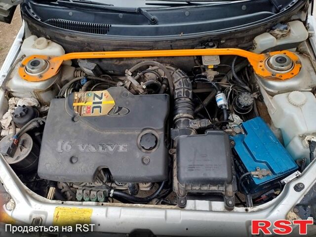 Серый ВАЗ 2112, объемом двигателя 1.6 л и пробегом 287 тыс. км за 2700 $, фото 7 на Automoto.ua