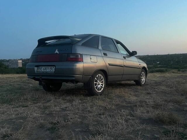 Серый ВАЗ 2112, объемом двигателя 1.6 л и пробегом 340 тыс. км за 1500 $, фото 1 на Automoto.ua