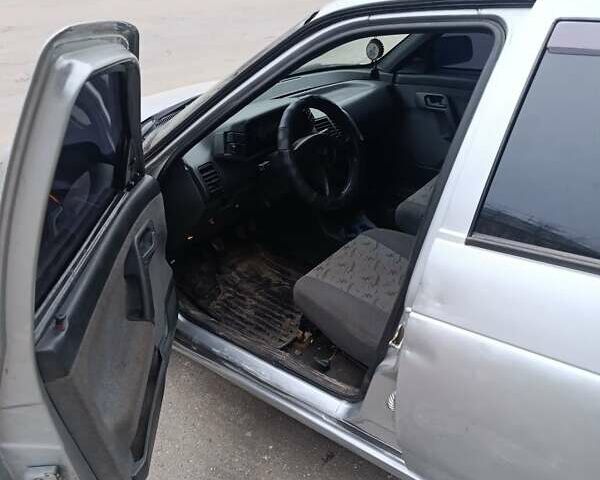 Серый ВАЗ 2112, объемом двигателя 1.6 л и пробегом 173 тыс. км за 950 $, фото 5 на Automoto.ua