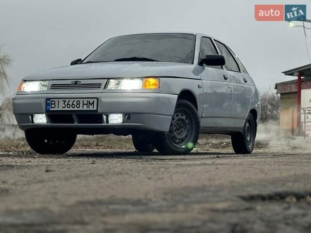 Серый ВАЗ 2112, объемом двигателя 1.6 л и пробегом 180 тыс. км за 1850 $, фото 3 на Automoto.ua