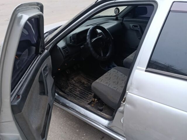 Серый ВАЗ 2112, объемом двигателя 1.6 л и пробегом 173 тыс. км за 950 $, фото 6 на Automoto.ua