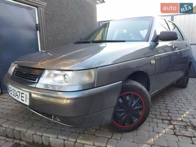 ВАЗ 2112 2007 в Могилев-Подольском на Automoto.ua Серый ВАЗ 2112, объемом двигателя 1.6 л и пробегом 200 тыс. км за 2000 $, фото 4 на Automoto.ua