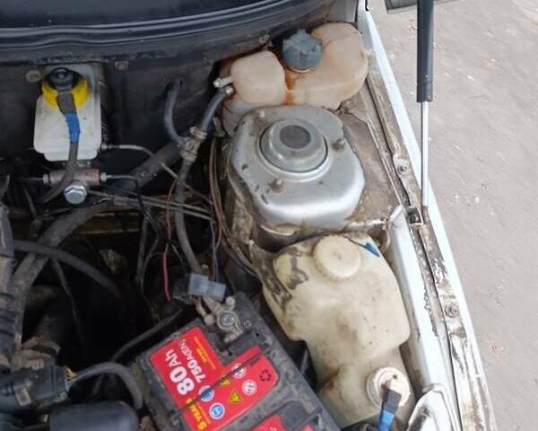 Серый ВАЗ 2112, объемом двигателя 1.6 л и пробегом 173 тыс. км за 950 $, фото 11 на Automoto.ua