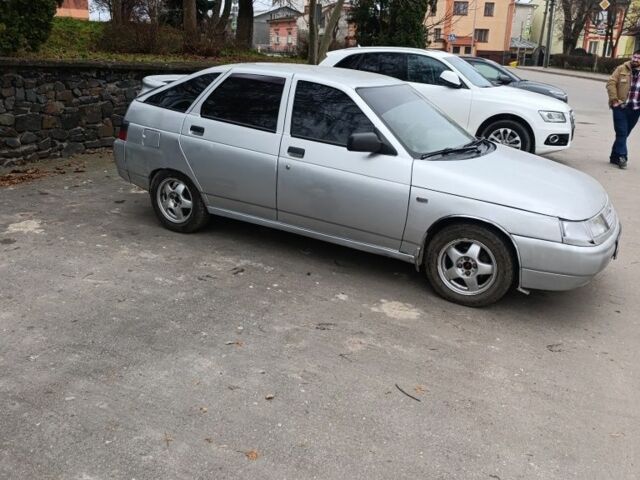 Серый ВАЗ 2112, объемом двигателя 1.6 л и пробегом 173 тыс. км за 950 $, фото 3 на Automoto.ua