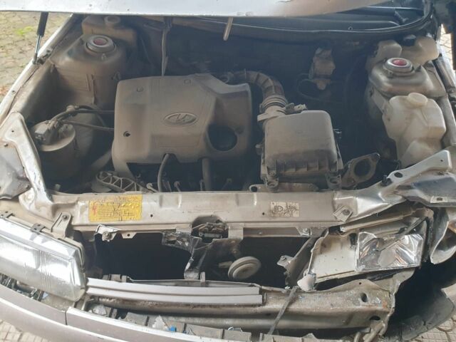 Серый ВАЗ 2112, объемом двигателя 1.6 л и пробегом 217 тыс. км за 700 $, фото 3 на Automoto.ua